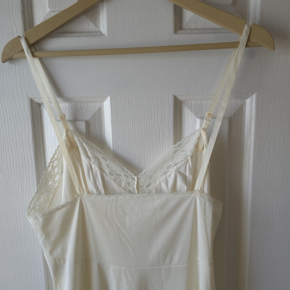 Full Slip Vanity Fair Vintage Nylon Size 38 Ivory - Picture 5 of 8